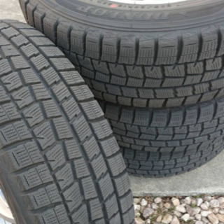 スタッドレス　205/60R16