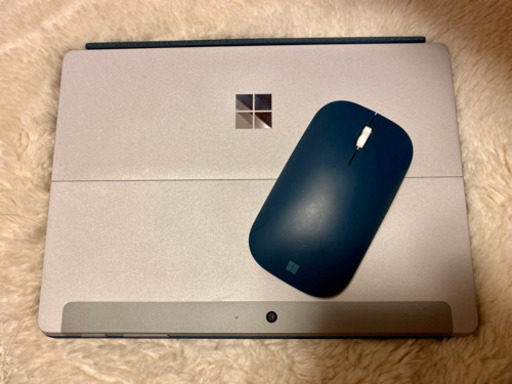 ほぼ未使用　Microsoft surface go 64GB お値下げ