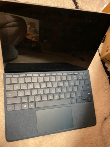 ほぼ未使用 Microsoft surface go 64GB お値下げ