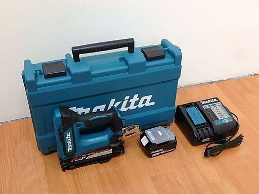 Makita マキタ 充電式タッカ18V ST421DRG 未使用品 B06-09
