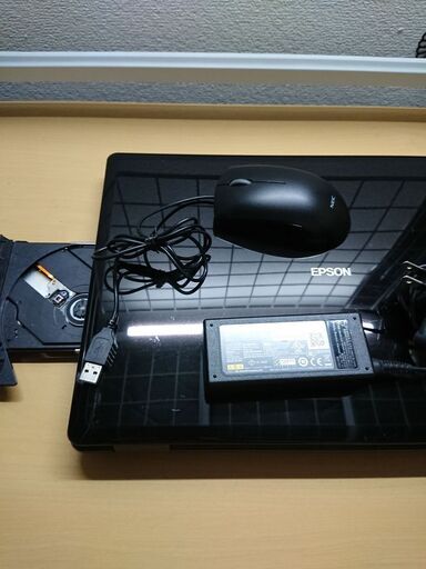 【おかげさまで受渡終了】ノートパソコン　エプソン　Endeavor NJ3300