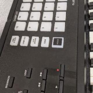 【ROLAND FA-08】キーボードシンセサイザー