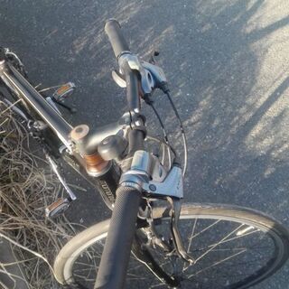 クロスバイク momentum モーメンタム iNeed Z-5AIR 16段変速 ブラック