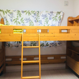 木製ロフトベッド