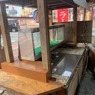 屋台(タイヤ、カウンター、電気配線、ショーケース付)