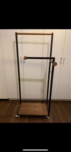 美品 ハンガーラック ポールハンガー おしゃれ 北欧 黒豆 菊川のドレッサーの中古あげます 譲ります ジモティーで不用品の処分