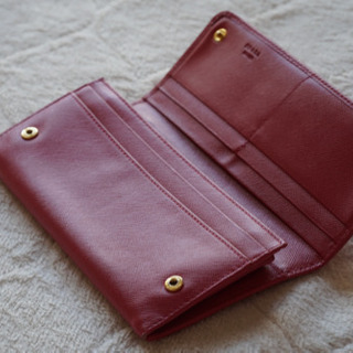 SAFFIANO FIOCCO 二つ折り長財布 レザー ピンク リボン