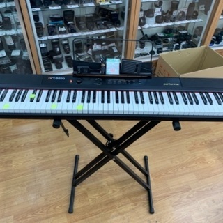 【ジャンク】一部鍵盤音出ず　2019年製電子ピアノ
