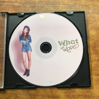 TWICE ジヒョ CD What Is Love?