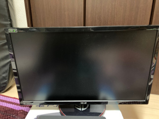 プレステ4とイヤホン、モニターセット