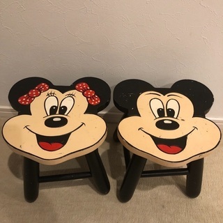 子供用椅子２つ　ミッキーとミニー