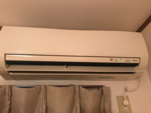 TOSHIBA エアコン本体と室外機