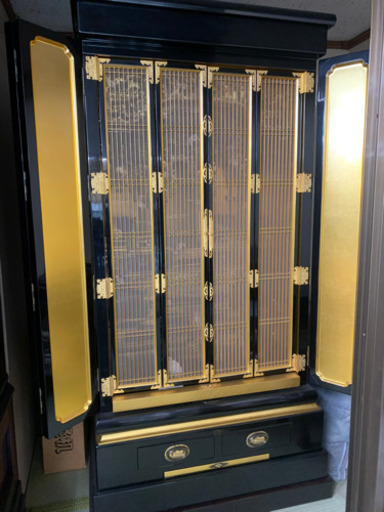 新品未使用 店舗展示品 仏壇 西本願寺 蒔絵 細密彫刻 （柘植 六角台座 