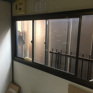 家　プレハブ小屋　物置　スーパーハウス　事務所