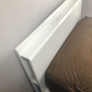 ✨美品✨値段交渉可!!セミダブルベッド コンセント2口付き