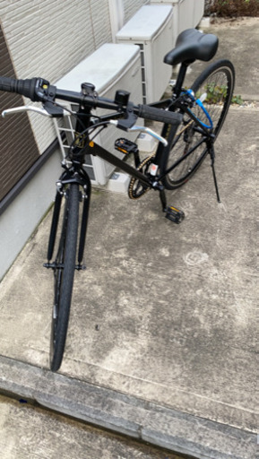 自転車　クロスバイク　黒　ブラック