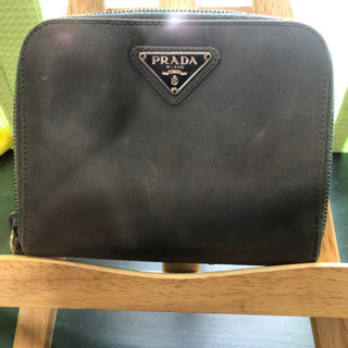 【ネット決済】ＰRADA(プラダ)財布