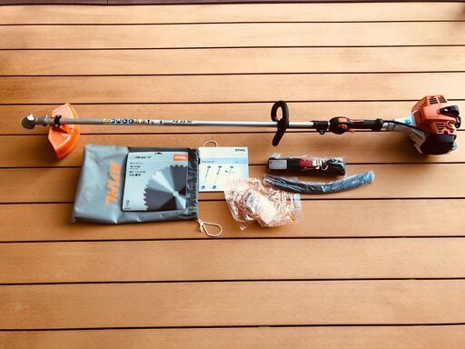 ★STIHL 軽量 刈払機 FS23RC ループハンドル 付属品多数 新品未使用