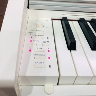 人気のホワイト!CASIO 2018年 PX-770WE Privia 電子ピアノ | switchlab.pe