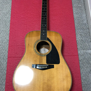 ギター　YAMAHA FG-300M