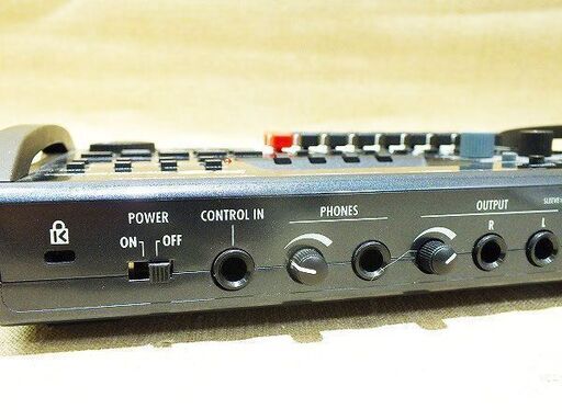 苫小牧バナナ】ZOOM/ズーム マルチトラックレコーダー R8 8トラック 8