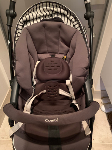 【値下げしました！】コンビ　ベビーカー　メチャカルハンディ　オート4キャス　compact