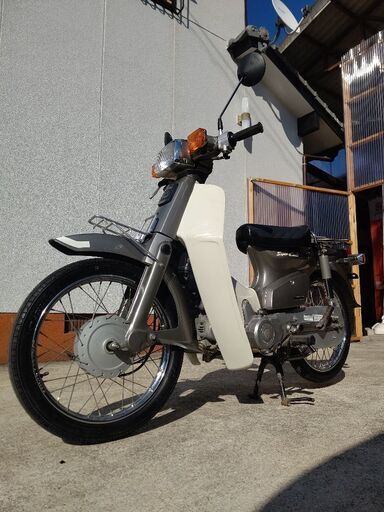 前後タイヤ、バッテリー新品!ホンダ!スーパーカブカスタム90!