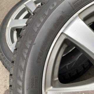 スタッドレスタイヤ 4本セット ホイール付き 175/60R16