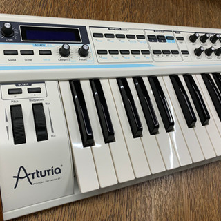 ジャンク Arturia 49-Key Universal MI...