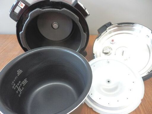 ▷電気圧力鍋 2019年製 D&S STL-EC30R レシピ本付き 家庭用マイコン