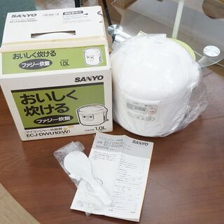 無料！炊飯器☆SANYO●5.5号炊き☆ECJ-DWU10☆ホワ...