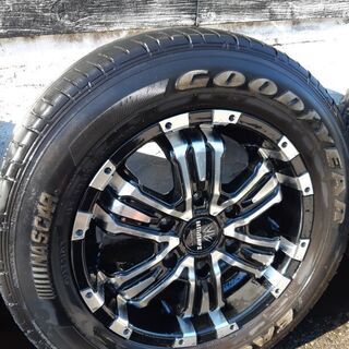 ロクサーニ　バトルシップ2 215.65R.16 ハイエース　キャラバン