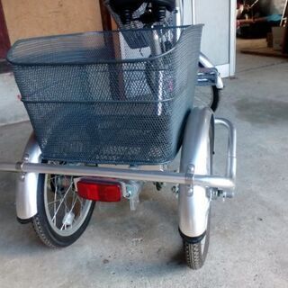 大人用三輪車売ります