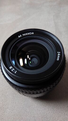 ニコン　Nikon AF NIKKOR 24mm f2.8