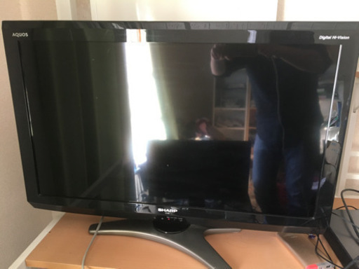 SHARP AQUOS 32インチ　型番:LC32E7