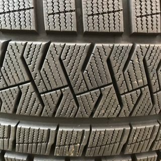 スタットレスタイヤ4本セット　235/55/r 17