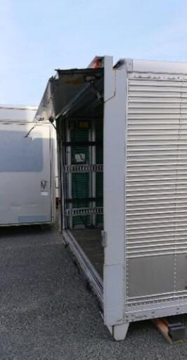 旭市】【美品アルミコンテナ】【特殊サイズ】長さ約550cm×幅249cm×高さ