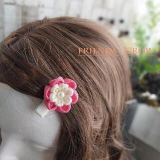 初めての髪飾りに♪桃の花ベビークリップ01