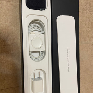 Apple Watch season4NIKEモデル (セルラータイプ)