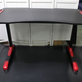 R2689) 中古自社配送エリアのみ 売れ筋 ゲーミングデスク＆チェア＆マット3点セット
