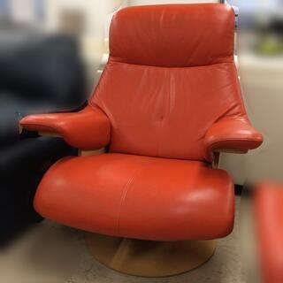 J486 Karimoku カリモク パーソナル リクライニングチェア ザ・ファースト RU74 本革 オットマン（RU02）付き オレンジ クリーニング済み