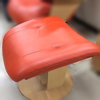 J486 Karimoku カリモク パーソナル リクライニングチェア ザ・ファースト RU74 本革 オットマン（RU02）付き オレンジ クリーニング済み