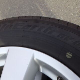 ヨコハマ(YOKOHAMA) 低燃費タイヤ BluEarth RV-02 215/60R17 96H　ミニバン/SUV専用タイヤ　9分山　ニッサン純正ホイール付き　4本セット　￥32,780税込