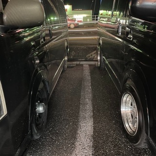ハイエース　ホイール16インチ8J深リム