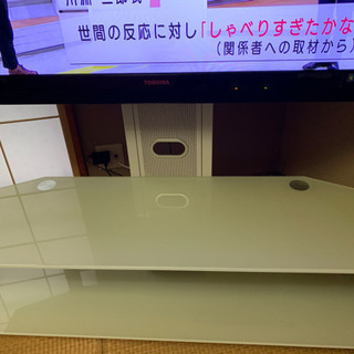 受付終了🌈今週末引取できる方　東芝REGZA液晶42型・ガラステーブルセット