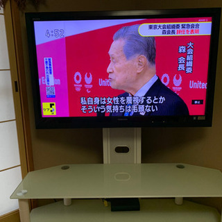 受付終了🌈今週末引取できる方　東芝REGZA液晶42型・ガラステーブルセット
