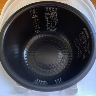 ★日立★炊飯器 圧力＆スチームIH 黒厚鉄釜 5.5合 2017年 RZ-NX100J HITACHI キッチン 生活家電