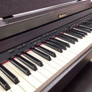 安心の6か月保証付き!!2013年製ローランドの電子ピアノ!!【