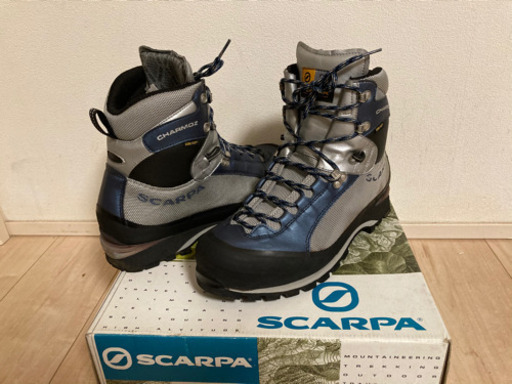 登山靴　スカルパ　シャルモGTX