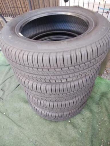 ほぼ新品】185/65R15 ピレリP6 2020年製 走行300km以下 先月1月購入
